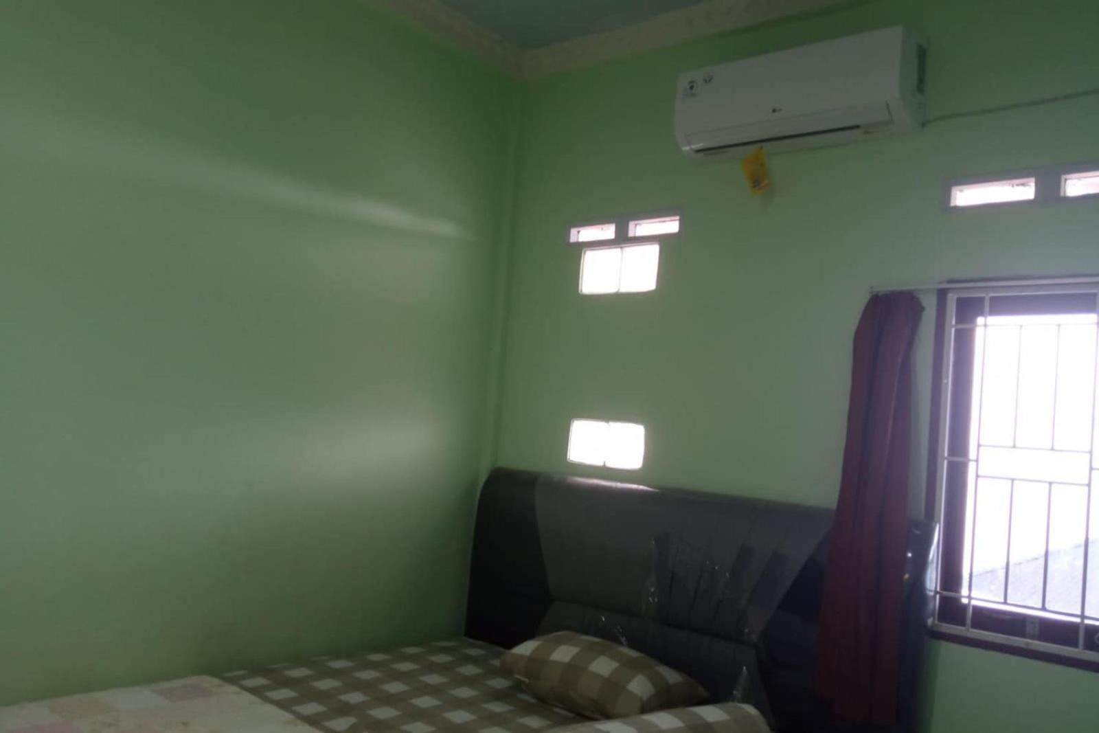 Hotel Oyo 93635 Rumah Singgah Cemara Syariah 2*