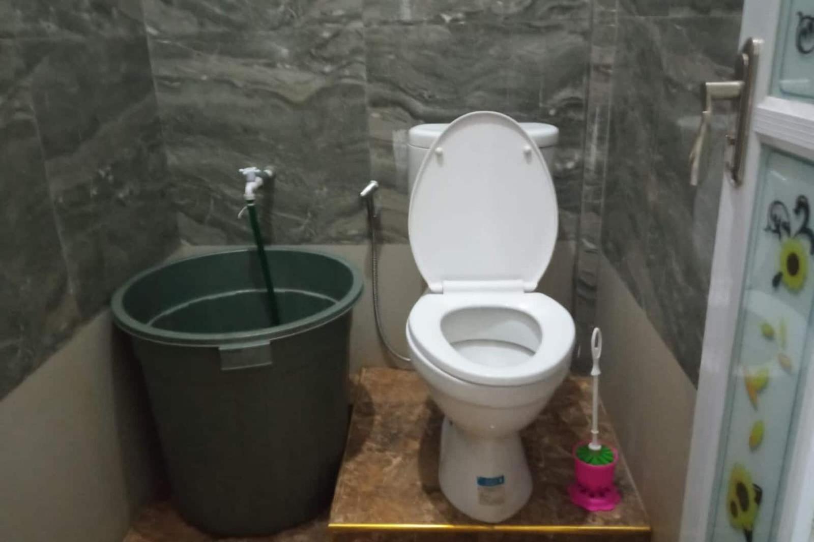 Oyo 93635 Rumah Singgah Cemara Syariah Hotel 2*