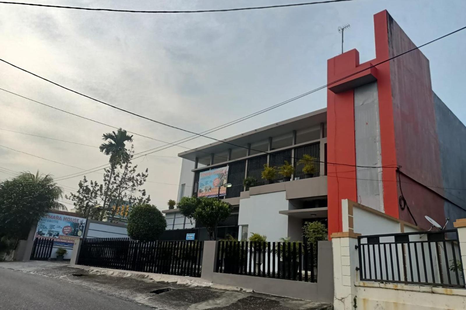 Oyo 93635 Rumah Singgah Cemara Syariah 2* Pekanbaru